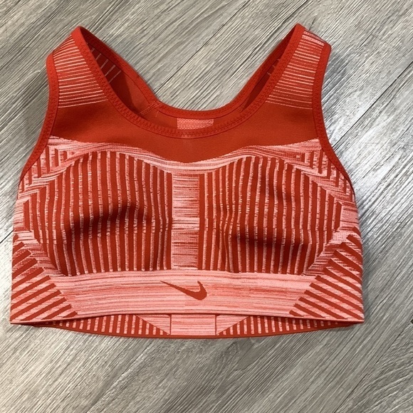 Nike FE/NOM FlyknitWomen's High-Support Rust Non-Padded Sports Bra - Picture 7 of 8